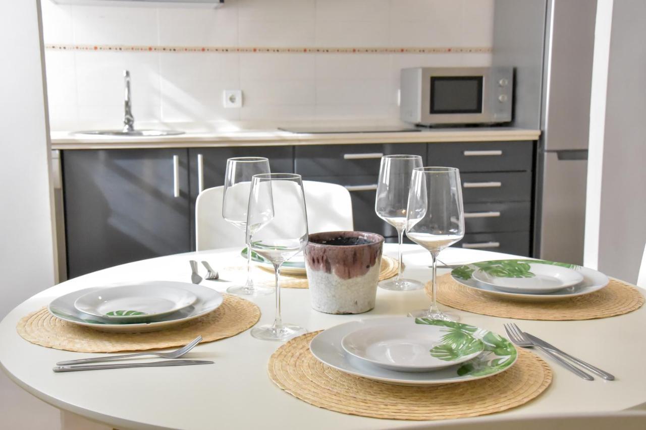 סביליה New! Retro Apartment In Central Neighbourhood מראה חיצוני תמונה