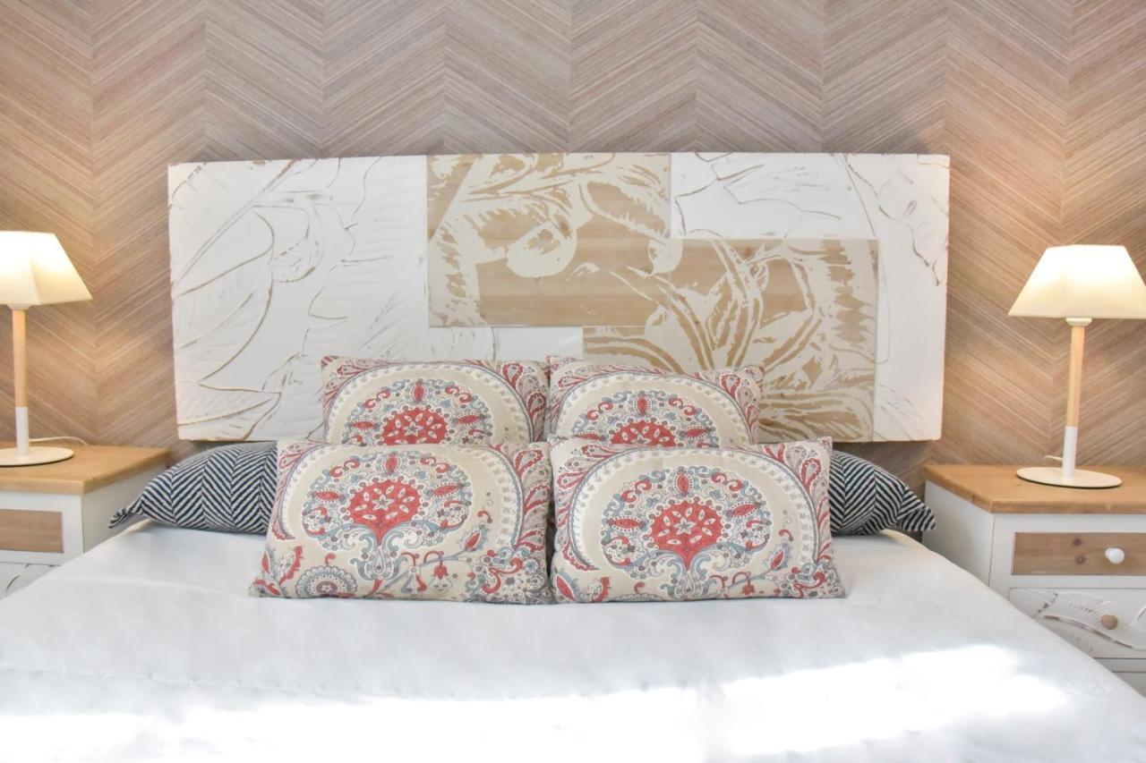 סביליה New! Retro Apartment In Central Neighbourhood מראה חיצוני תמונה